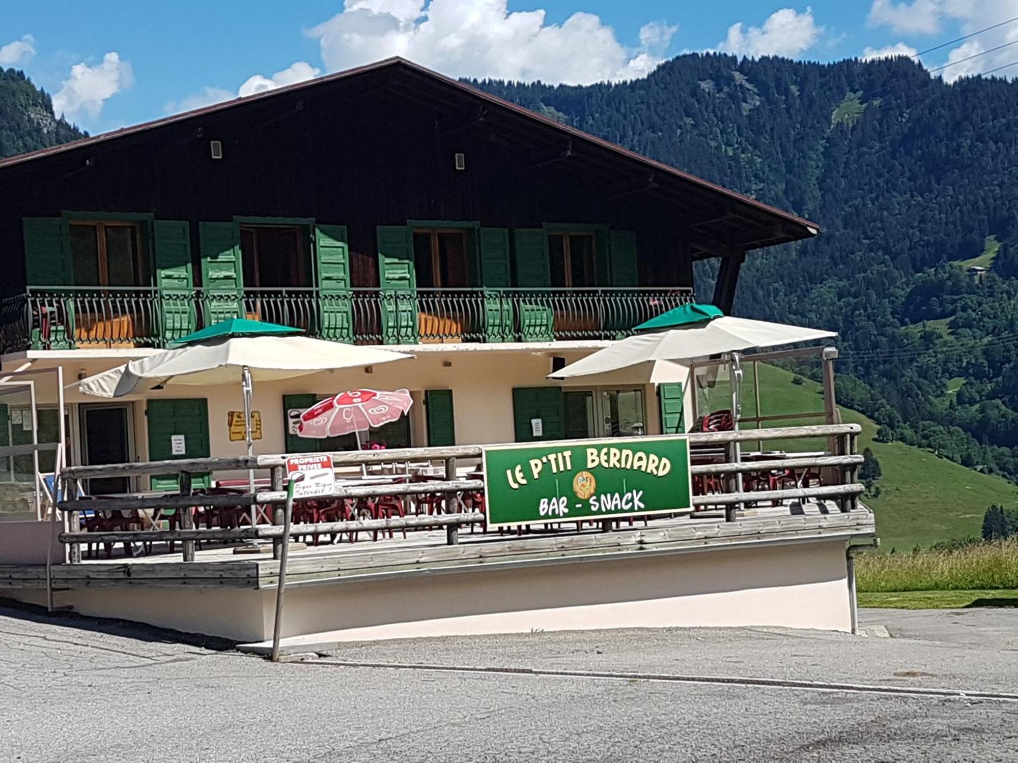 Hotel Les Bernards Praz-sur-Arly Ngoại thất bức ảnh