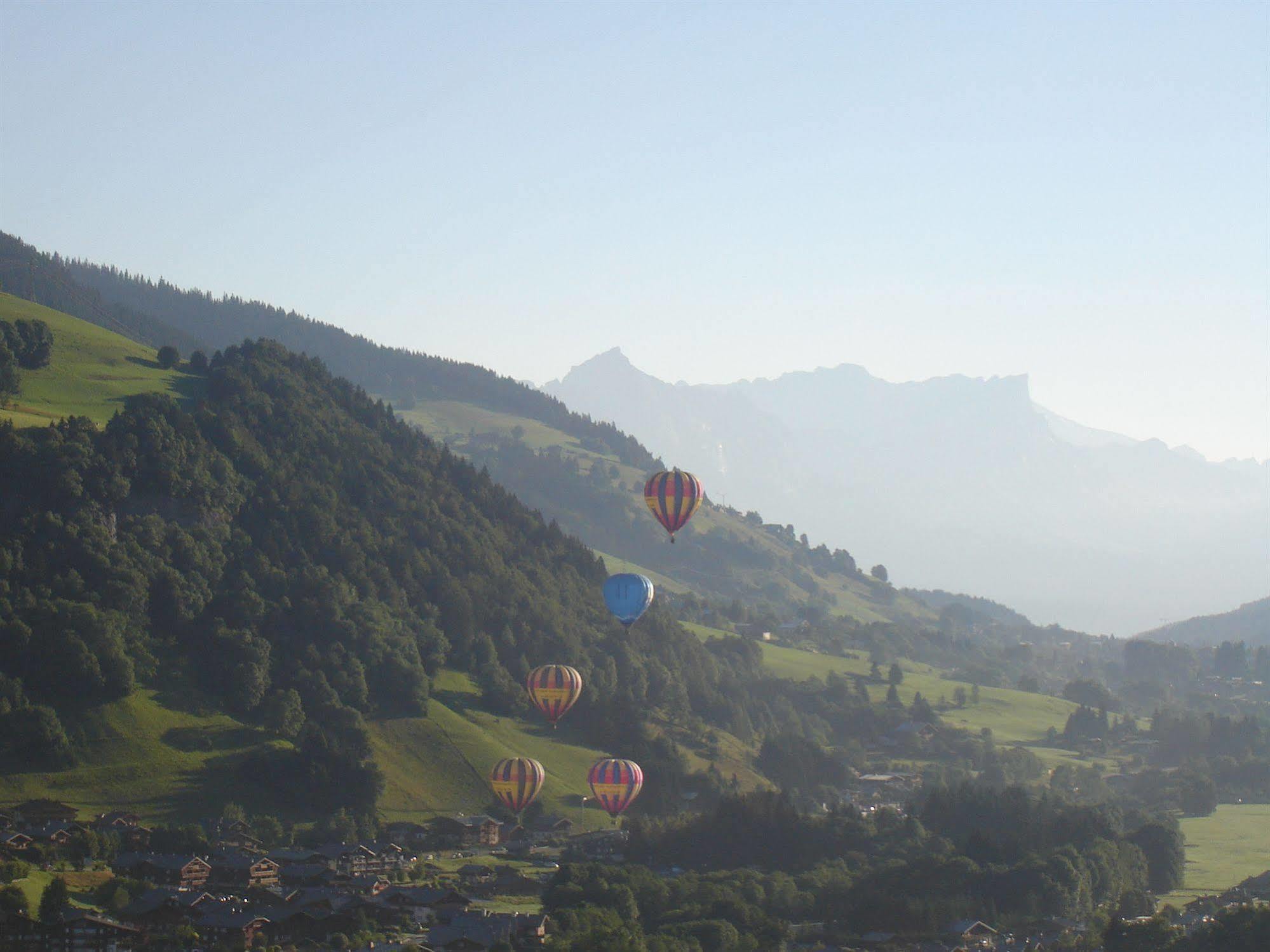 Hotel Les Bernards Praz-sur-Arly Ngoại thất bức ảnh