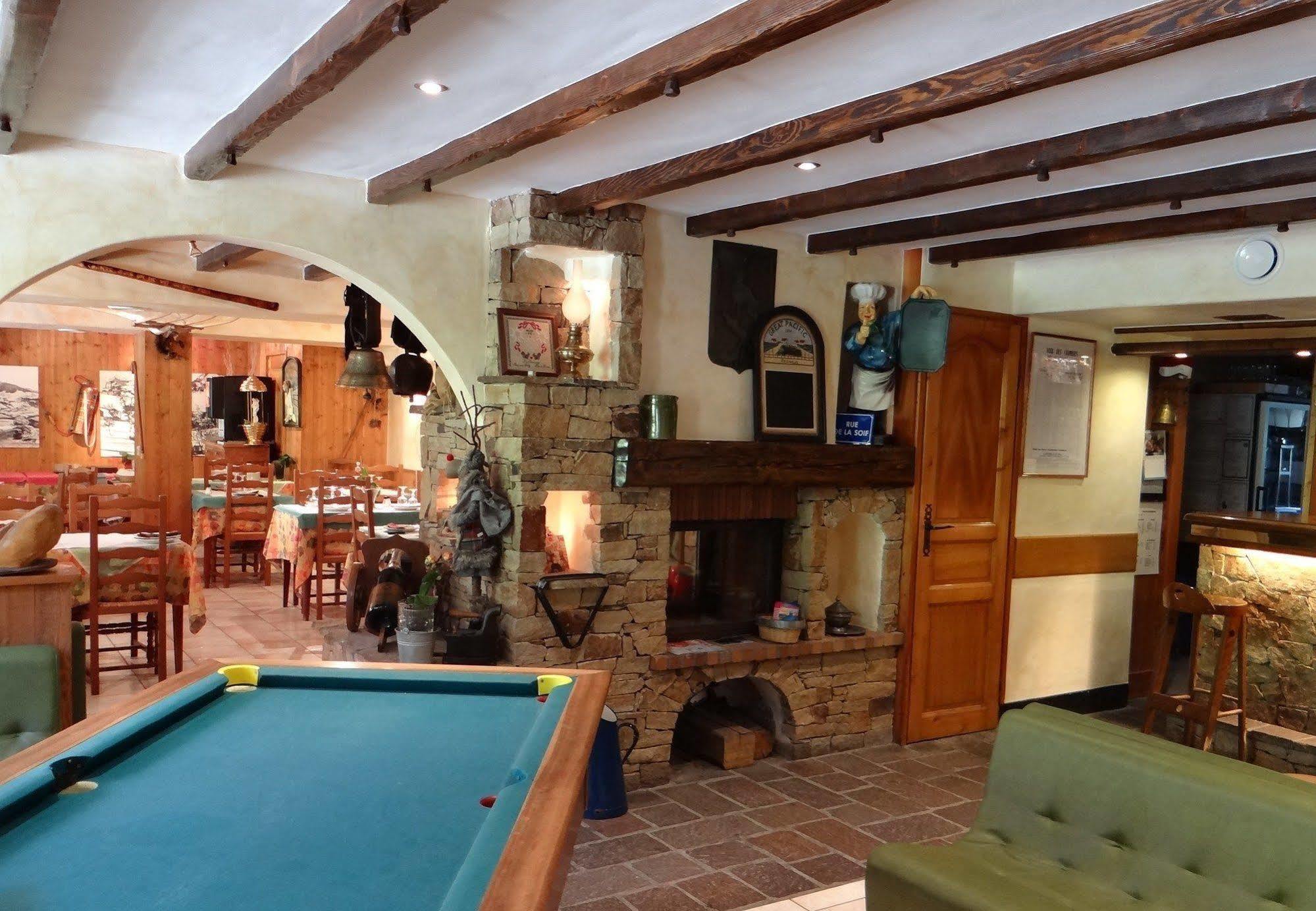 Hotel Les Bernards Praz-sur-Arly Ngoại thất bức ảnh